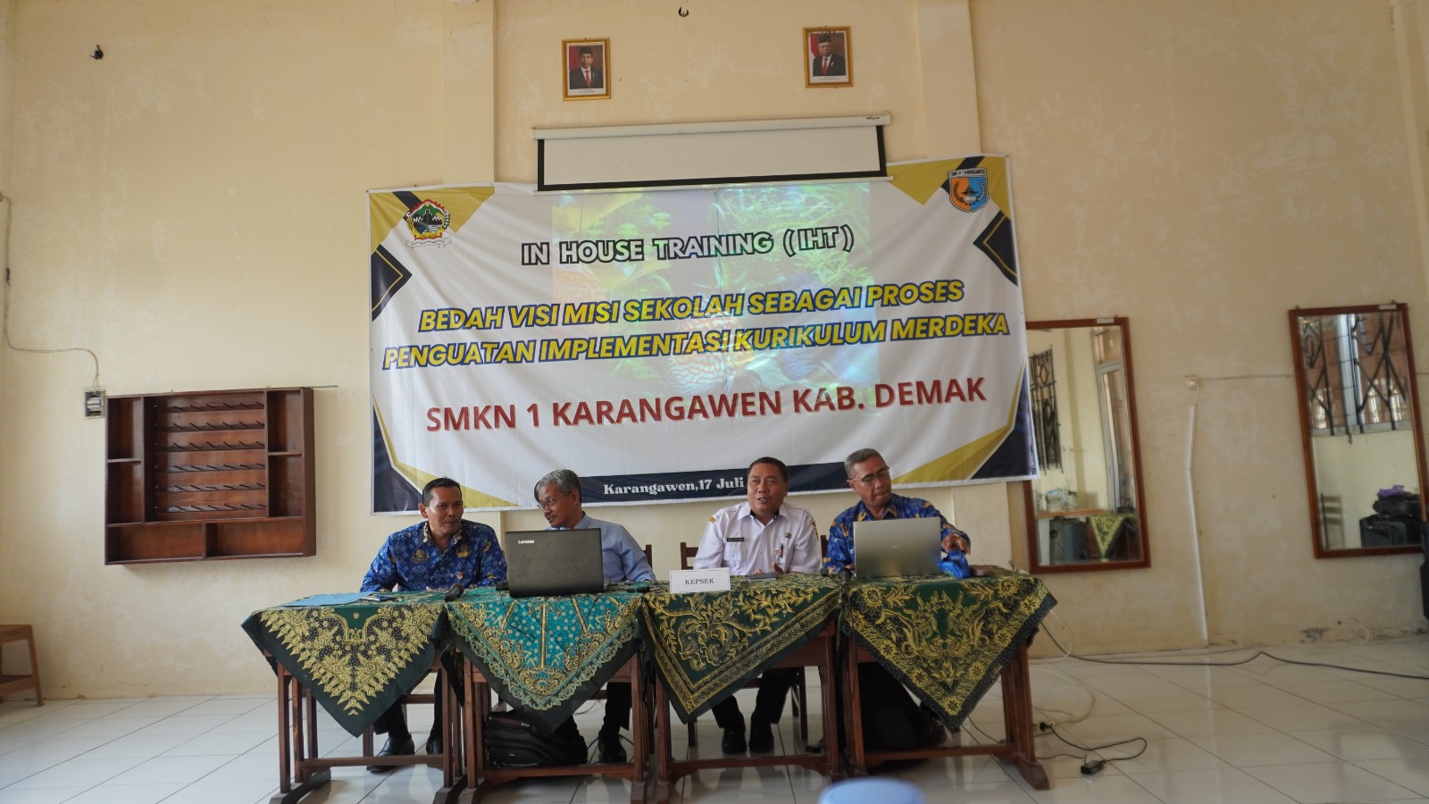 In House Training (IHT) Bedah Visi Misi SMK Negeri 1 Karangawen dalam Penguatan Implementasi Kurikulum Merdeka